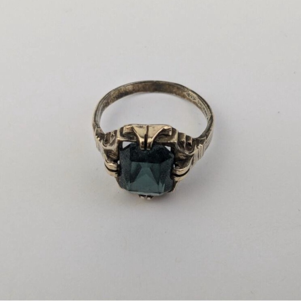 Antique 1900’s 14k Ring w/ Sapphire Glass Blue Stone - Picture 4 of 9